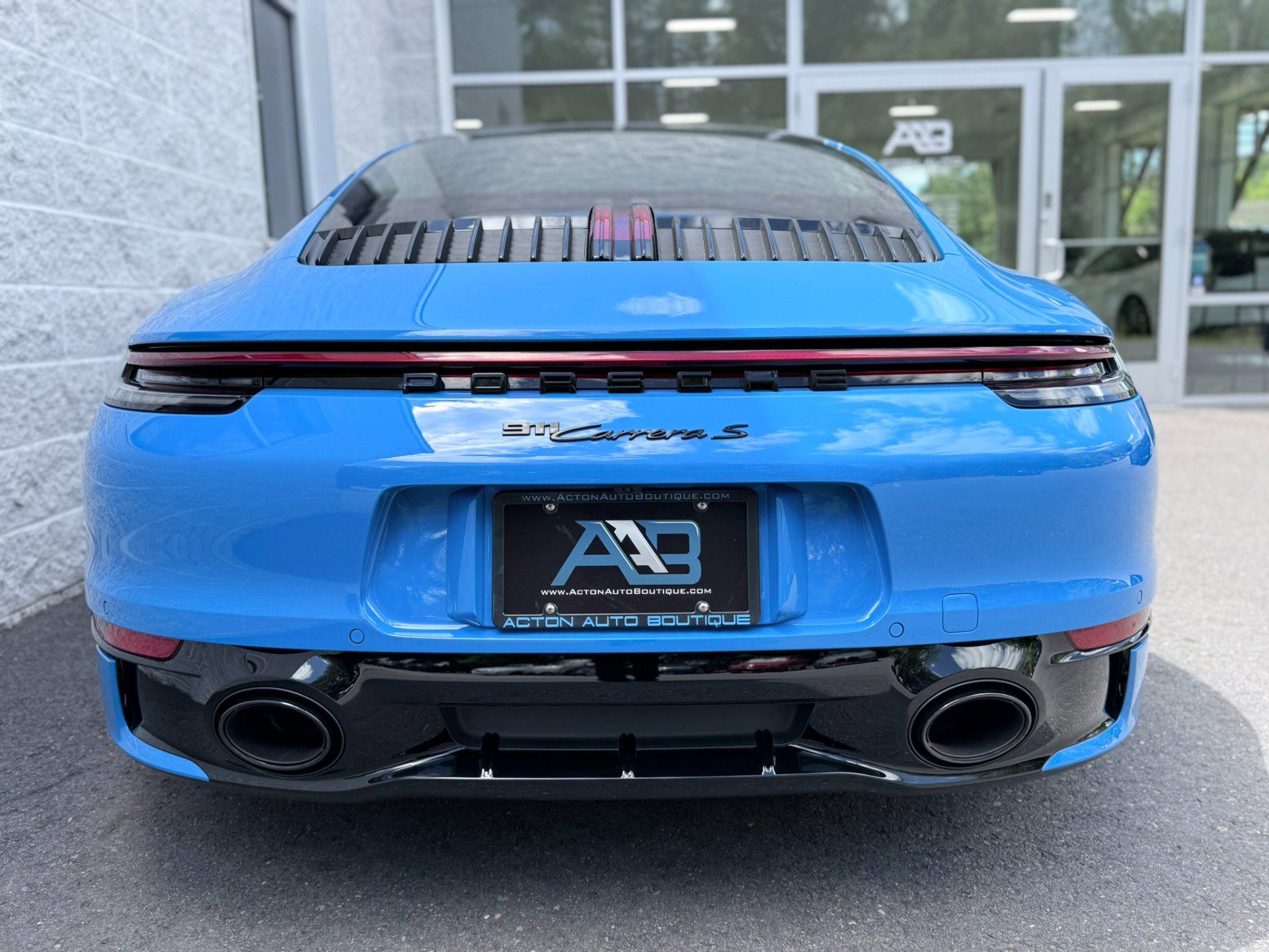 Used 2024 Porsche 911 Carrera S RWD image 32