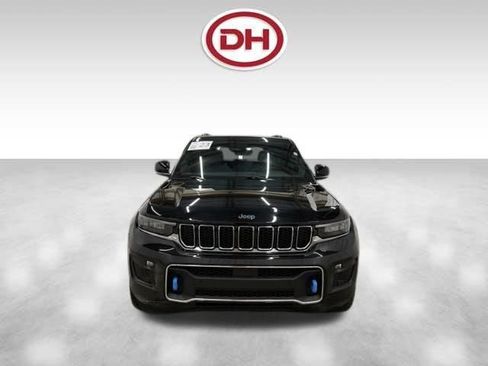 Used 2023 Jeep Grand Cherokee Overland AWD/4WD image 9