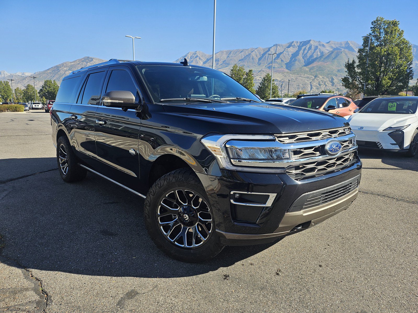 Used 2023 Ford Expedition Max King Ranch AWD/4WD image 3