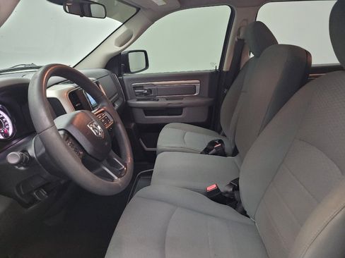 Used 2019 RAM 1500 Classic SLT RWD image 17