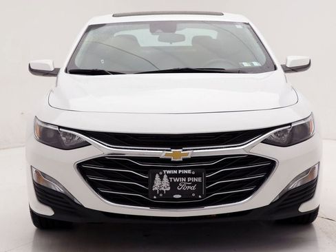 Used 2024 Chevrolet Malibu LT image 5