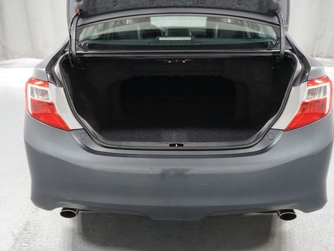 Used 2012 Toyota Camry SE image 30