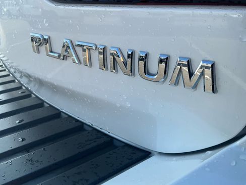 Used 2024 Nissan Armada Platinum w/ Captain's Chairs Package image 16