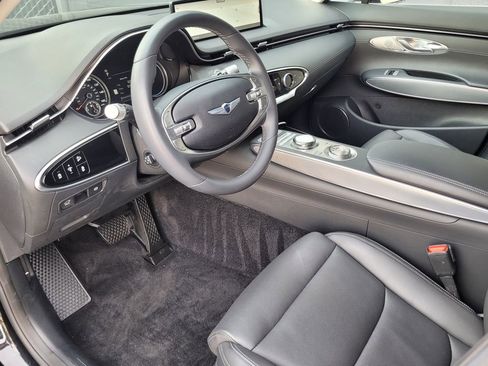Used 2023 Genesis GV70 2.5T w/ Select Package image 14