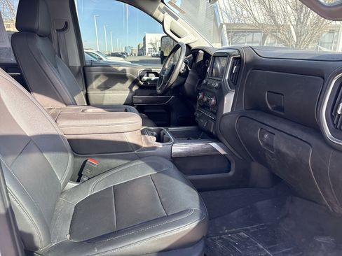 Used 2021 Chevrolet Silverado 2500 LTZ w/ LTZ Convenience Package image 15