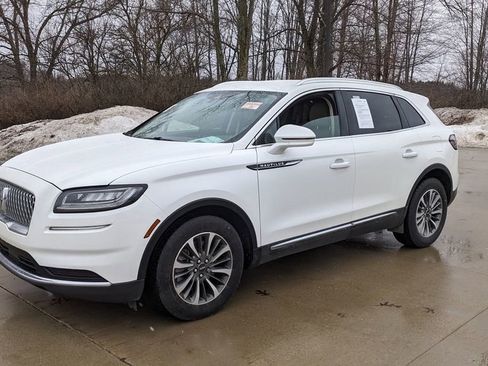 Used 2022 Lincoln Nautilus AWD w/ Premium Package image 7