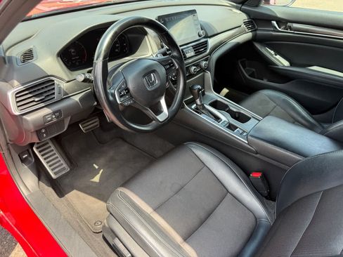 Used 2018 Honda Accord Sport image 16