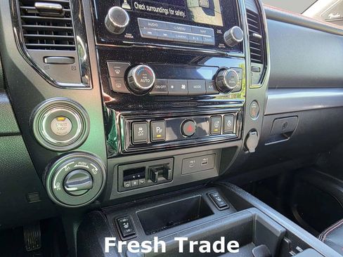 Used 2021 Nissan Titan PRO-4X w/ Pro-4x Convenience Package AWD/4WD image 15