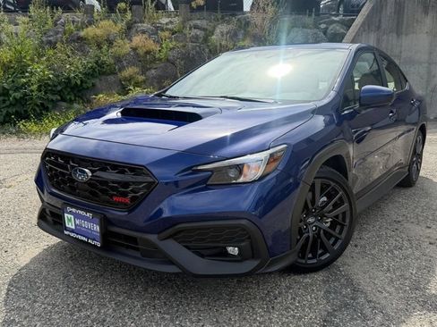 Used 2025 Subaru WRX Premium AWD/4WD image 2
