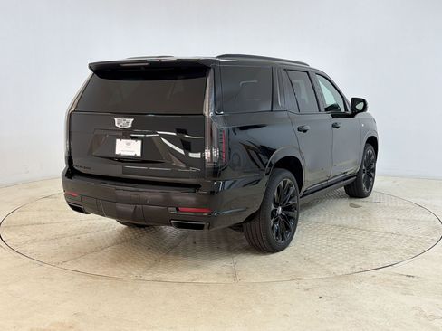 New 2026 Cadillac Escalade Platinum Sport w/ LPO, ONYX Package AWD/4WD image 9