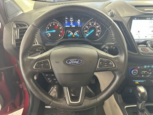 Used 2017 Ford Escape Titanium image 18