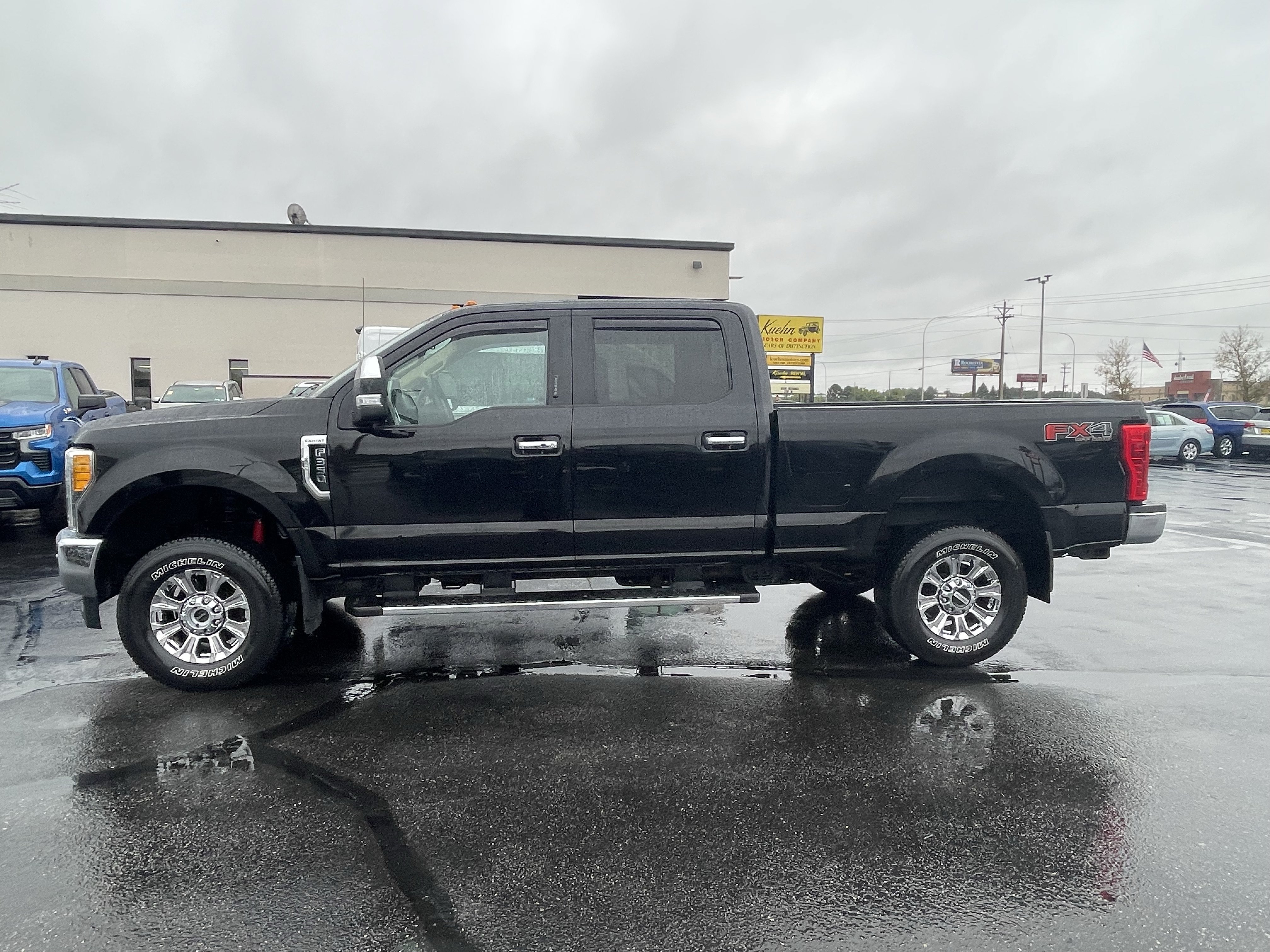 Used 2017 Ford F350 Lariat AWD/4WD image 5