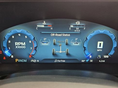 New 2025 Ford Bronco Badlands image 12