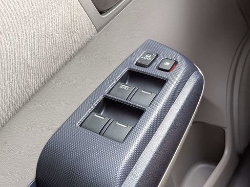 Used 2010 Honda Insight EX image 22