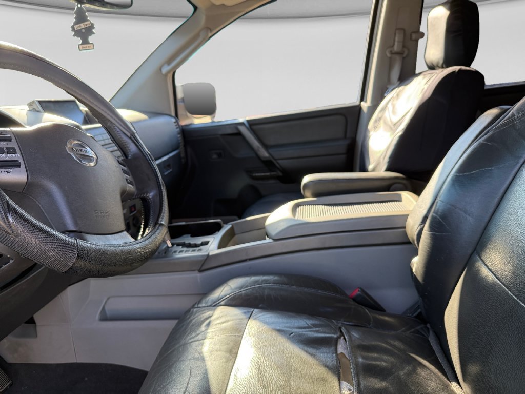 Used 2004 Nissan Titan LE w/ (NAV) Nissan Navigation Pkg AWD/4WD image 15