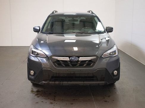 Used 2021 Subaru Crosstrek 2.5i Limited w/ Moonroof Package 1 AWD/4WD image 2