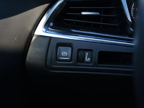 Used 2021 Cadillac XT6 Premium Luxury image 15