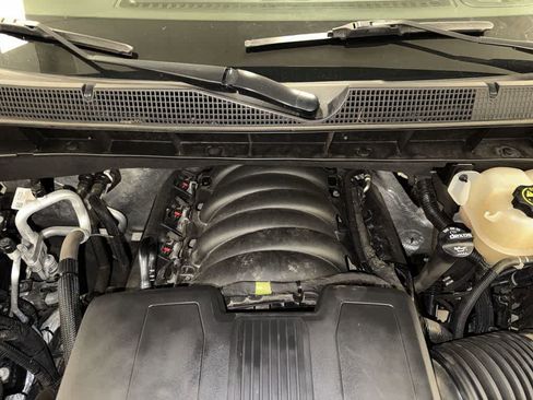 Used 2022 Chevrolet Silverado 1500 High Country w/ Safety Package II AWD/4WD image 12