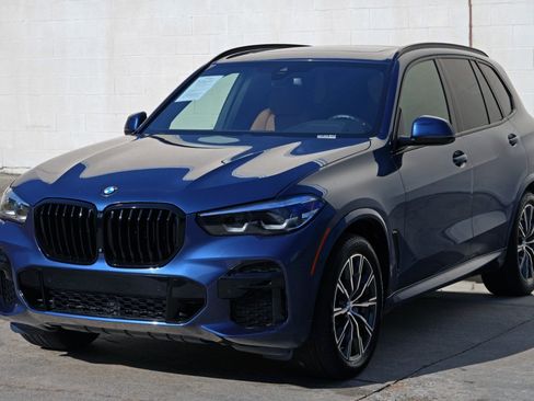 Used 2022 BMW X5 sDrive40i w/ M Sport Package RWD image 52