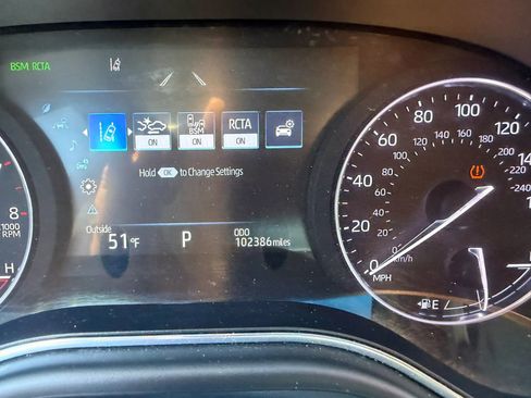 Used 2019 Toyota Avalon XSE w/ All Weather Liner Package FWD image 11