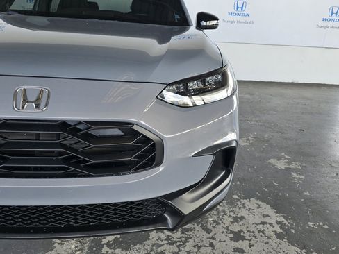 Used 2023 Honda HR-V Sport image 46