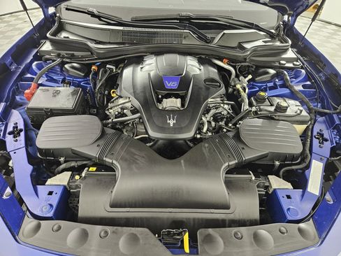 Used 2023 Maserati Ghibli Modena RWD image 46