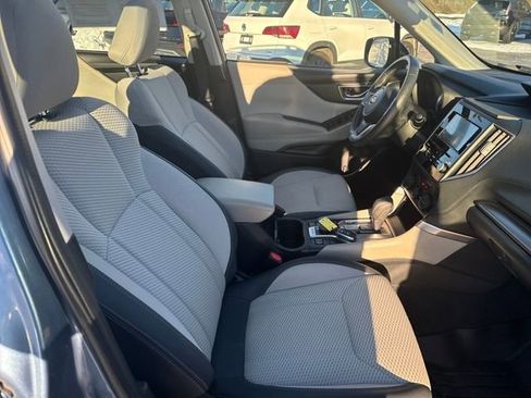 Used 2022 Subaru Forester Premium image 32