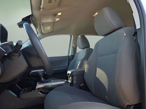 Used 2023 Toyota Tacoma SR5 w/ SR5 Appearance Package image 9