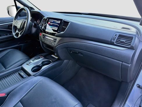 Certified 2023 Honda Passport EX-L image 32