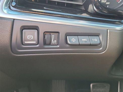 Certified 2023 Cadillac XT6 Sport w/ Technology Package image 17