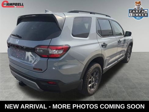 Used 2025 Honda Pilot TrailSport image 5