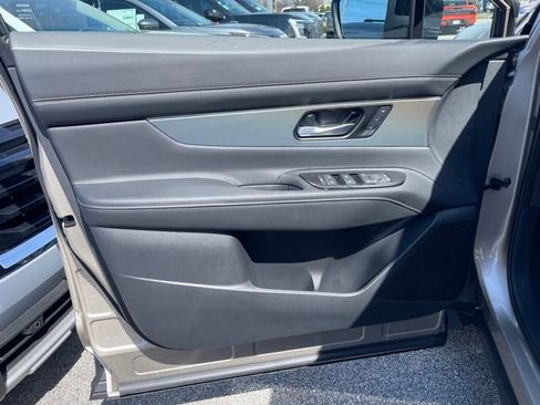 New 2025 Nissan Murano SL image 16