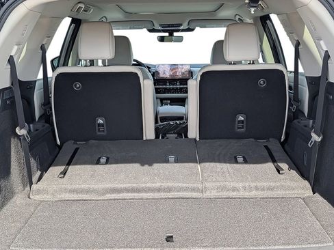 New 2026 Nissan Pathfinder SL w/ SL Premium Package FWD image 25