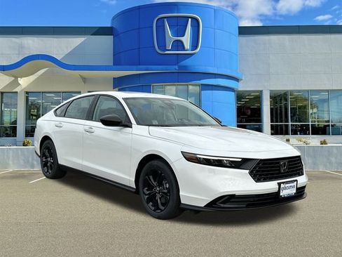 New 2025 Honda Accord SE image 1