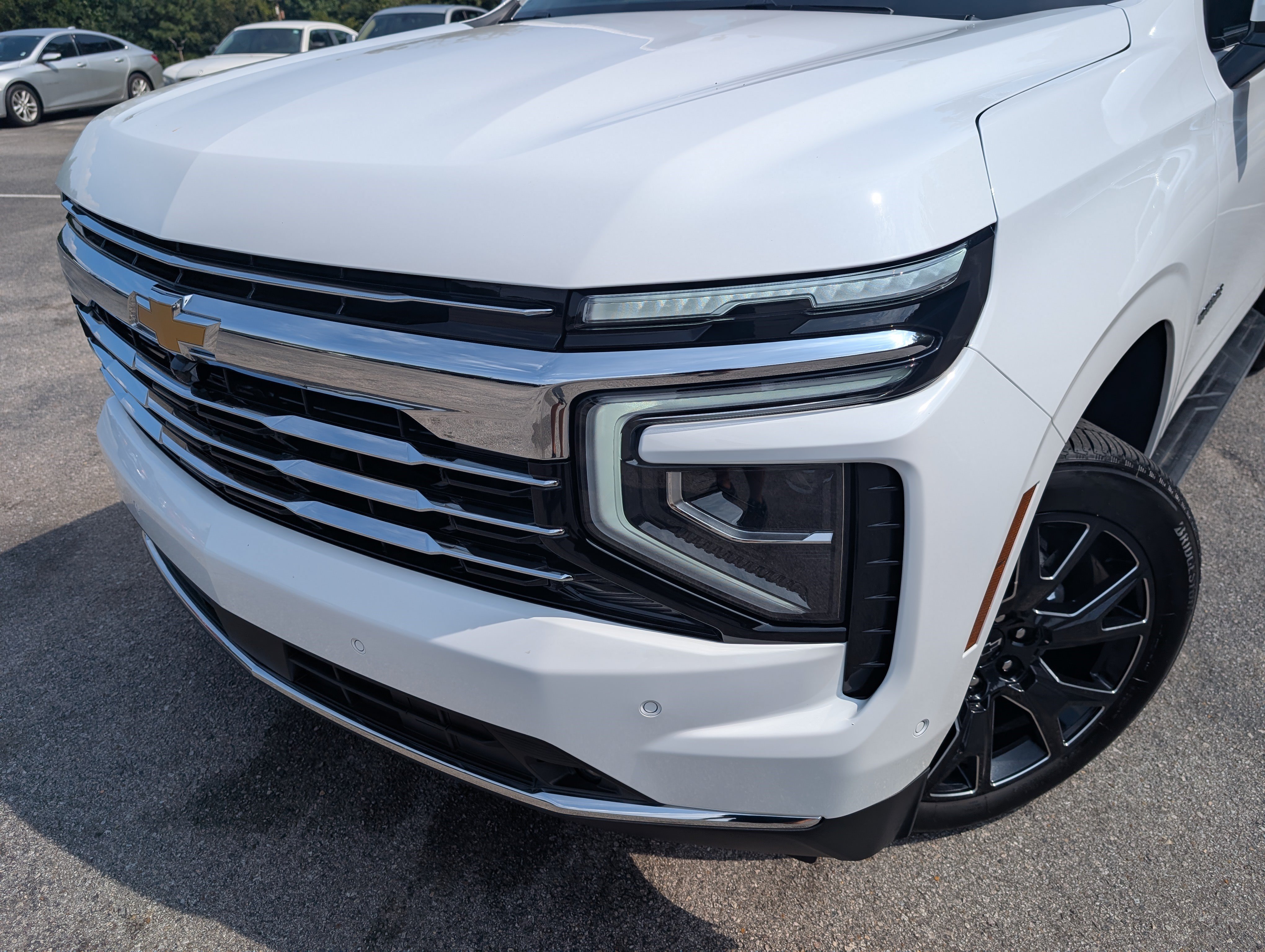 Used 2026 Chevrolet Tahoe LT w/ Comfort Package AWD/4WD image 13