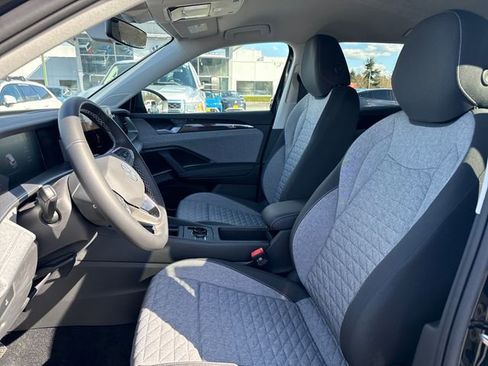 New 2026 Volkswagen Tiguan S AWD/4WD image 16