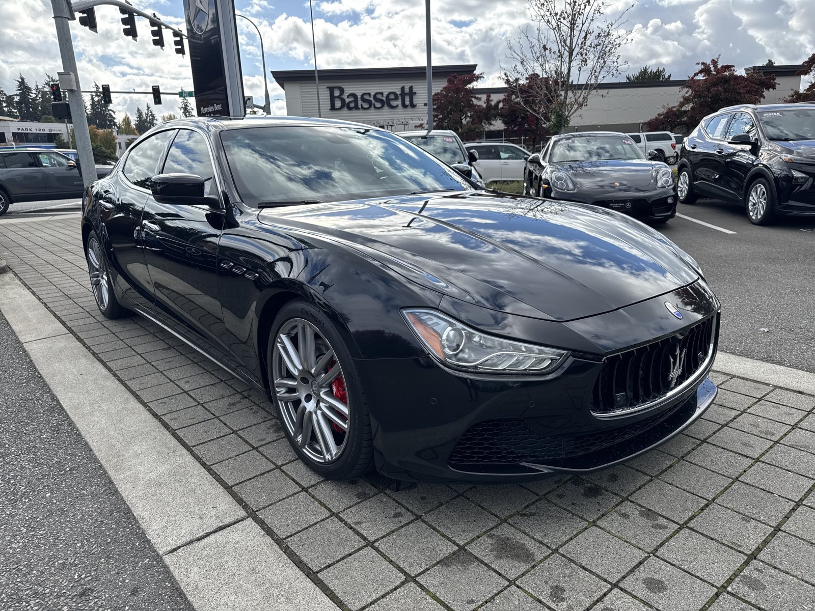 Used 2015 Maserati Ghibli S Q4 AWD/4WD image 3