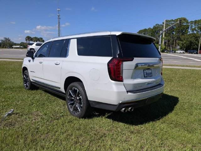 Used 2022 GMC Yukon XL Denali w/ Max Trailering Package AWD/4WD image 5