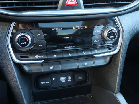 Used 2020 Hyundai Santa Fe SEL w/ Convenience + Premium Package image 26