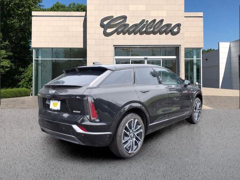 New 2027 Cadillac Optiq Sport w/ LPO, Floor Liner Package AWD/4WD image 5