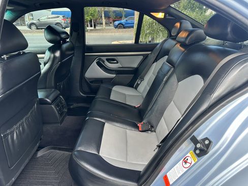 Used 2001 BMW M5 RWD image 23