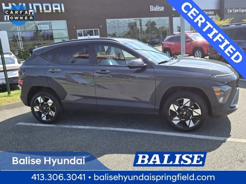 Used 2024 Hyundai Kona SEL image 1