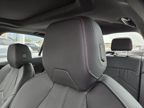 Used 2026 BMW 530i xDrive w/ Premium Package AWD/4WD image 18