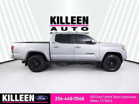 Used 2021 Toyota Tacoma 2WD Double Cab image 9