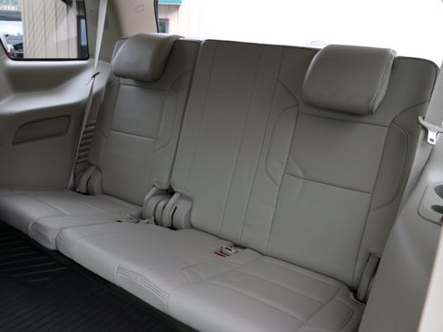 Used 2017 GMC Yukon Denali w/ Open Road Package RWD image 35