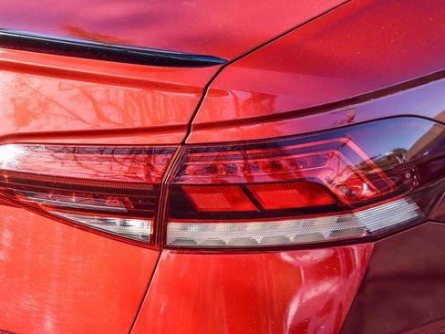 Used 2020 Volkswagen Passat 2.0T R-Line image 7