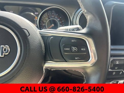 Used 2021 Jeep Gladiator Overland AWD/4WD image 18