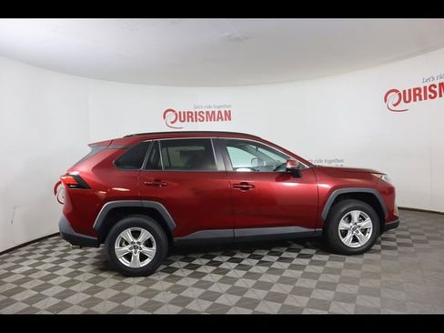 Used 2021 Toyota RAV4 XLE w/ Convenience Package image 13