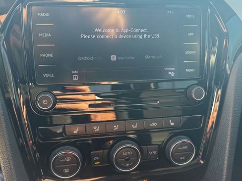 Used 2021 Volkswagen Passat 2.0T SE image 9