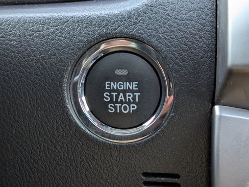 Used 2018 Toyota 4Runner Limited image 35